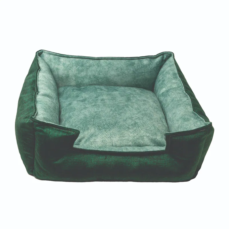Royal Green Velvet from VICTORIA Collection
