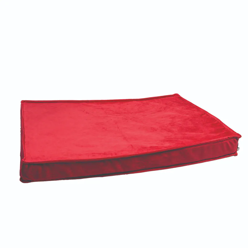 Red Velvet Pad Bed, photo 3 of 4